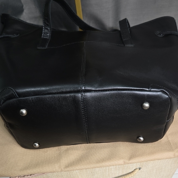 Patricia Nash Black Leather Tote - Picture 5 of 16